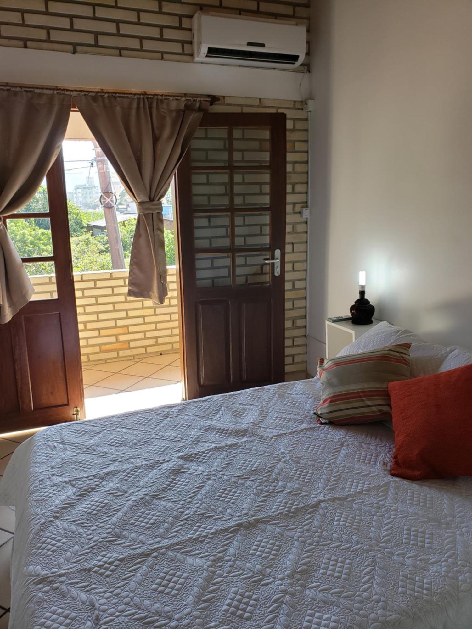 Residencial Costumes Brasileiras Hotel Bombinhas Ruang foto